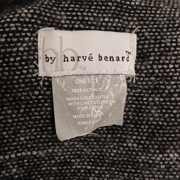 Harve Benard Black and Gray Textured Poncho - Picture 3 of 7